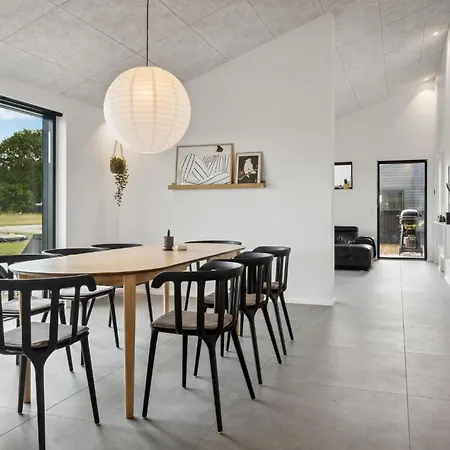 3 Bedroom Stunning In Prázdninový dům *