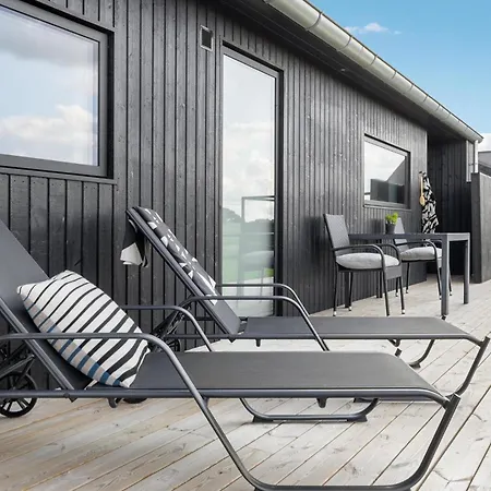 3 Bedroom Stunning In Σπίτι διακοπών *