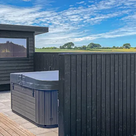 3 Bedroom Stunning In Holiday home *